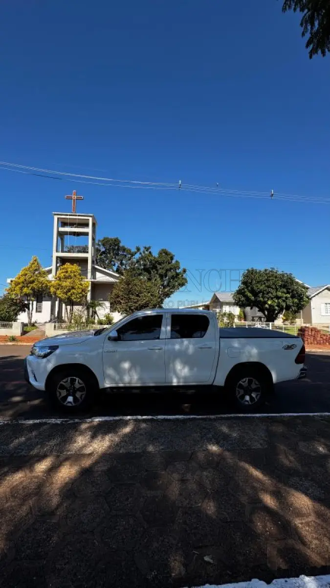 LOTE 001 - I/TOYOTA HILUX CDLOWM4FD