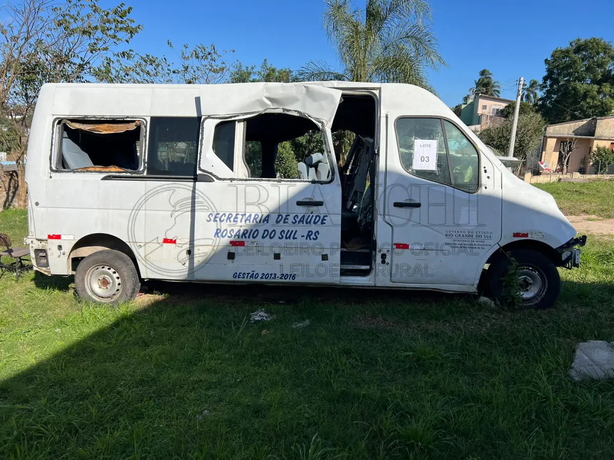 LOTE 003 - Renault / Master Jaedi Tur
ANO: 2014/2015

