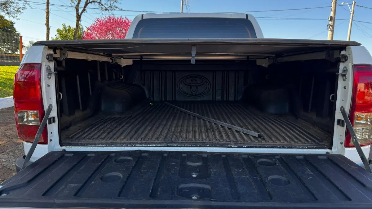 LOTE 001 - I/TOYOTA HILUX CDLOWM4FD