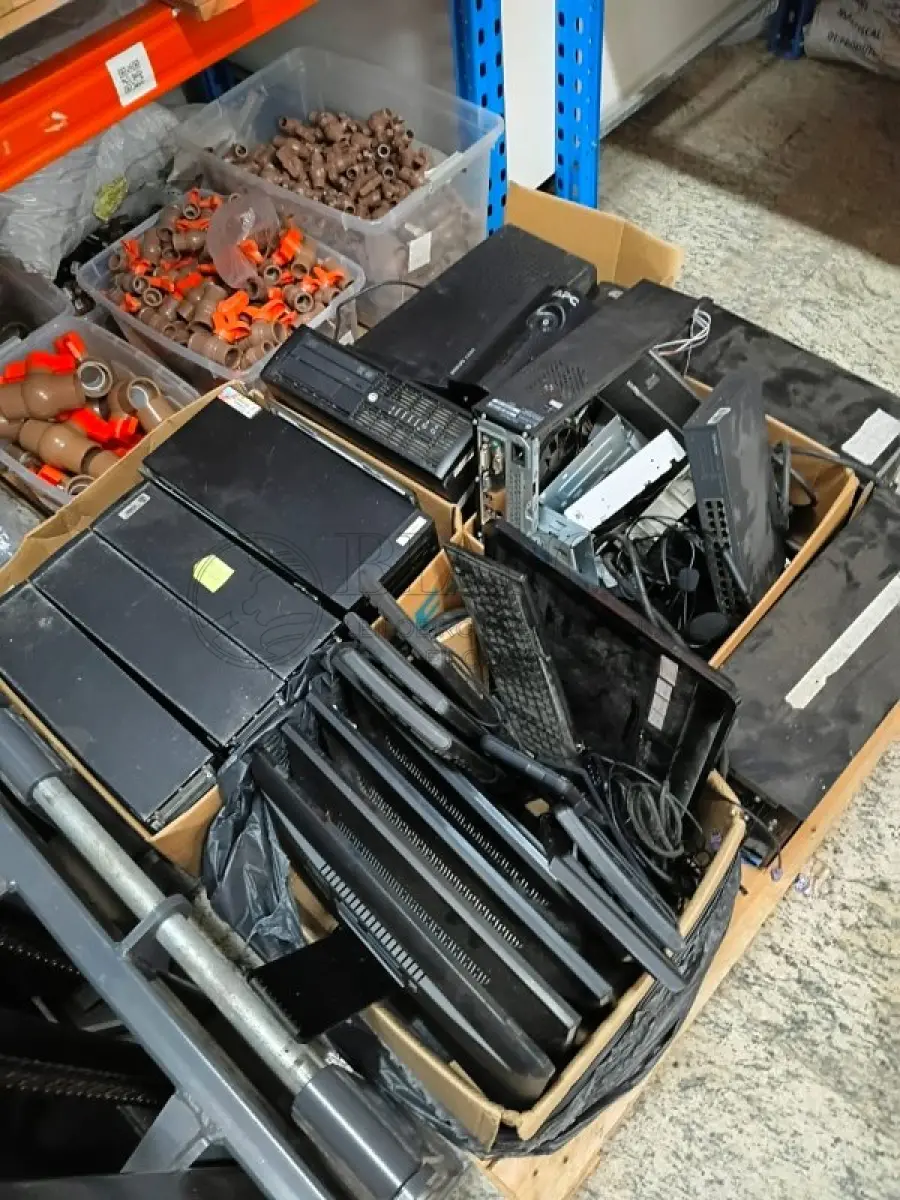 LOTE 013 - LOTE DE ELETRÔNICOS