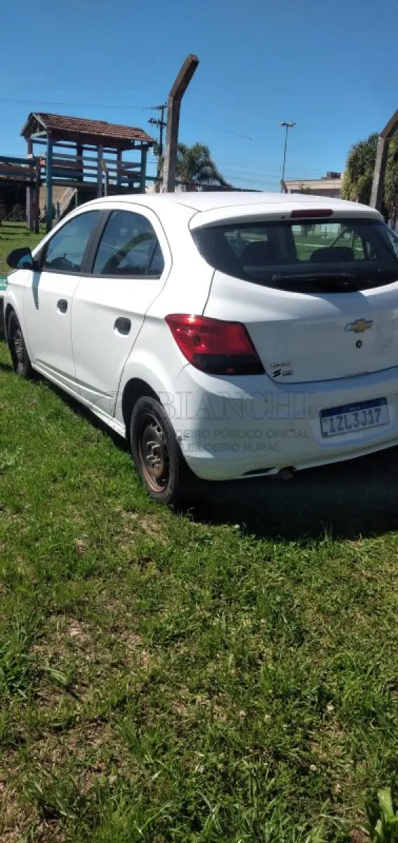 LOTE 009 - CHEVROLET/ONIX 10 MT JOYE 2019/2019
